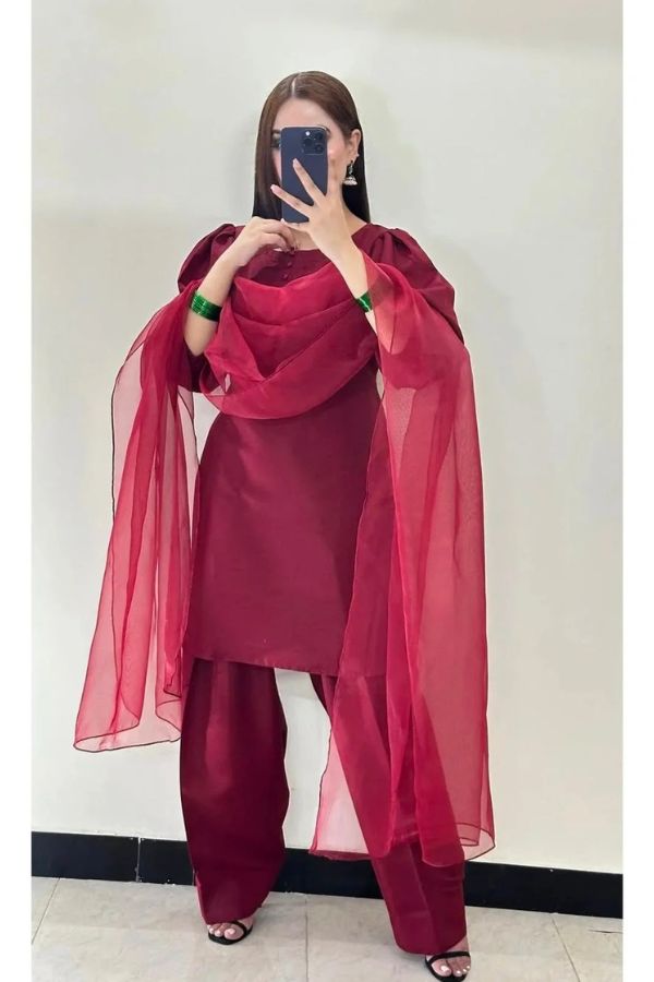 Varda ( Farshi Shalwar )