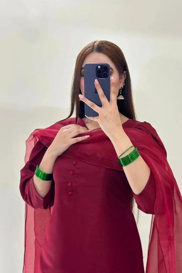 Varda ( Farshi Shalwar )