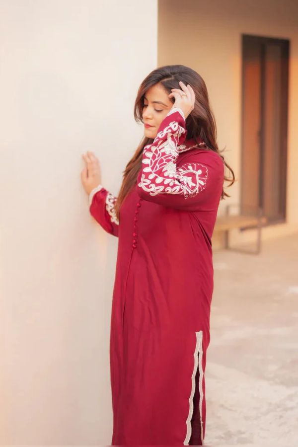 NAGHMA EMBROIDED 2PC