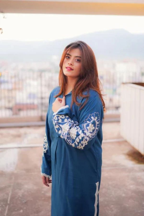 NAGHMA EMBROIDED 2PC